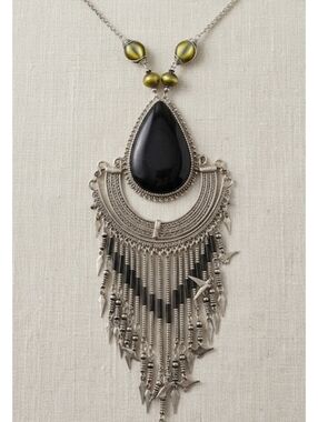 Bohemian Teardrop Pendant Necklace in Silver and Black